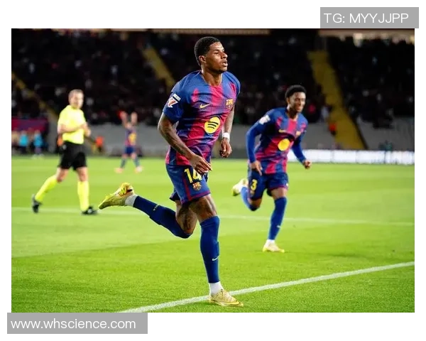 巴萨3-1埃尔切有喜有忧:亚马尔兜射破门很超卓,可球迷很牵挂佩德里